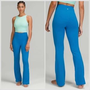 Groove Super-High-Rise Flared Pant *Nulu Size 0 in Poolside Blue